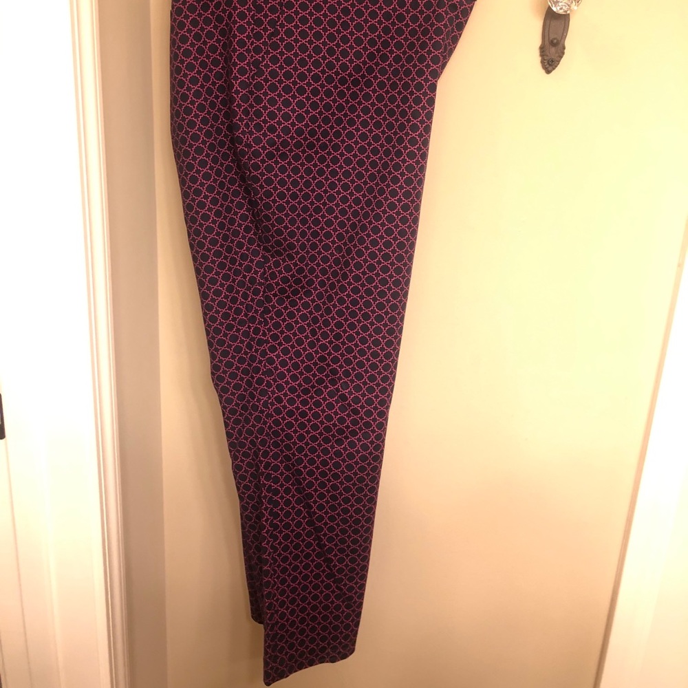 Quatrefoil Print Cropped Dress Pants!